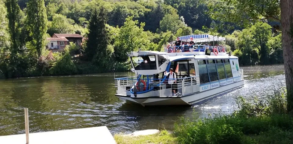 Bateau Olt : promenade et restauration