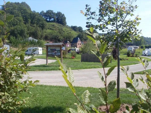 Aire municipale de service pour camping-car de Saint-Cyprien - Vue générale