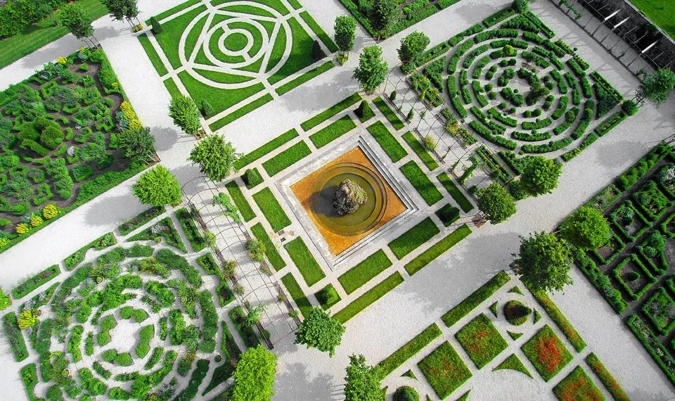 CHATEAU ET JARDIN DE BOURNAZEL