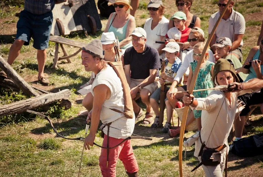 Tournoi d'archerie, Château de Calmont d'Olt