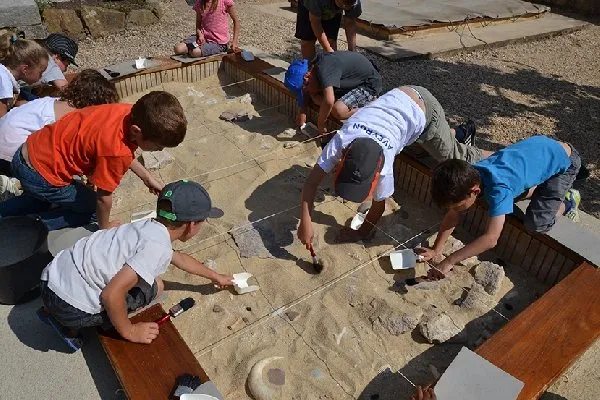 Initiation à la fouille archéologique