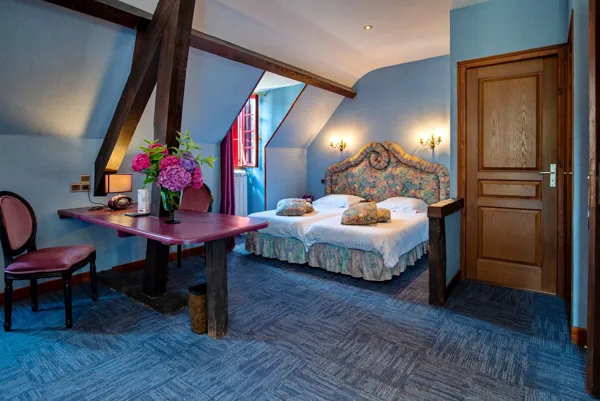 chambre de l'hotel 3 étoiles Sainte-Foy à Conques