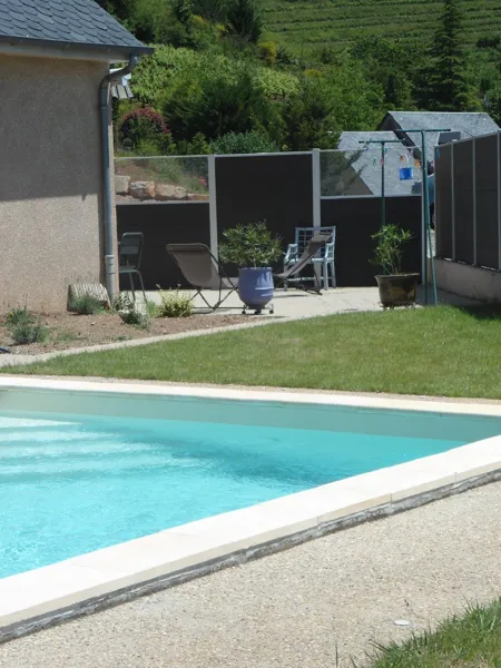 Piscine gîte les Carlines