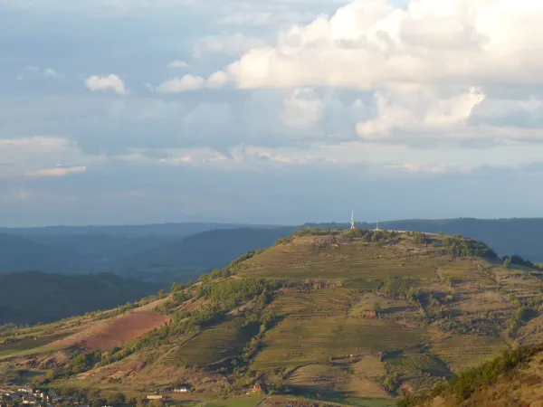 Le Puech du Cayla à proximité de son circuit trail de Saint-Christophe