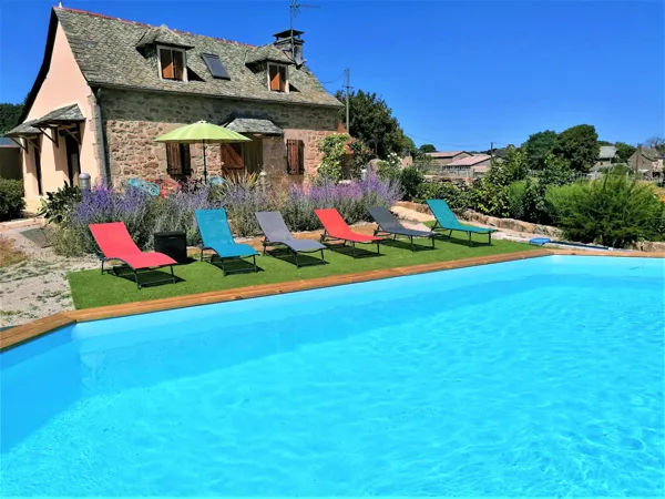 Gîte de Bernadette et Bernard près de Conques_Piscine