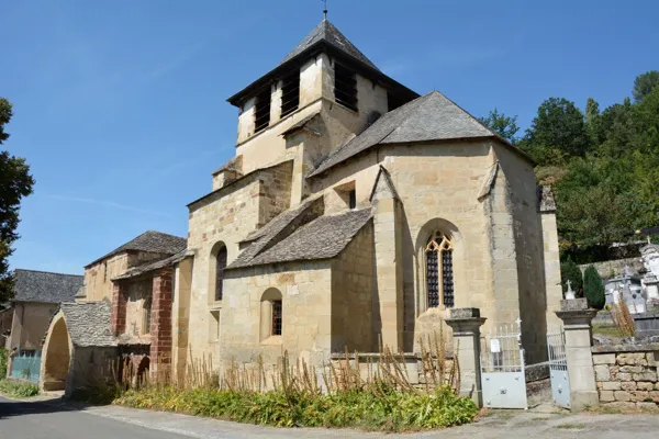 Aire de pique-nique à Saint-Austremoine