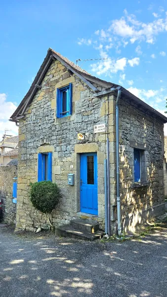 La Petite Maison Bleue