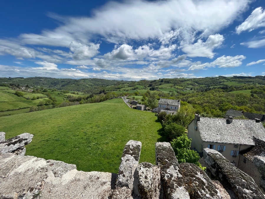 Tour du château de Sénergues (groupe)