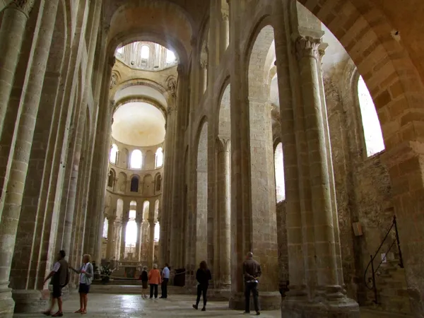 Les visites de Groupes à Conques (abbatiale romane)