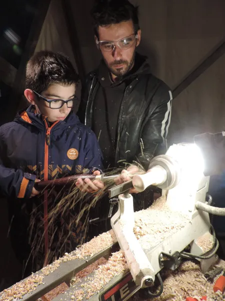 Démonstration de tournage sur bois