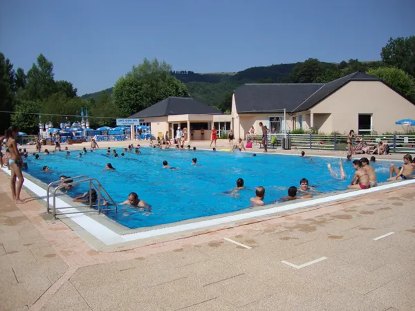 Piscine de St-Cyprien-sur-Dourdou