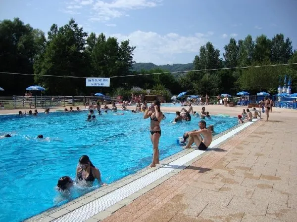 Piscine de St-Cyprien-sur-Dourdou