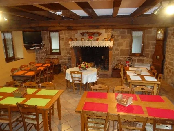 Salle à manger - Gîte de séjour La Grange