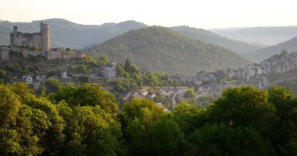 Le chemin Conques -Toulouse (itinéraire de liaison jacquaire)